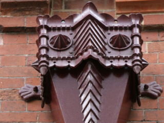 Cast-Iron-Rainwater-4